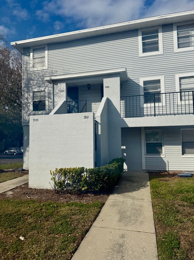 2/1.5 Townhome located in Tampa with Priva... - 2/1.5 Townhome located in Tampa with Priva...