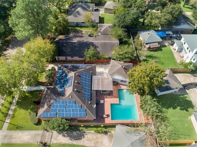Photo - 22122 Woodrose Dr