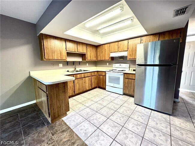 Photo - 1307 SW Santa Barbara Pl
