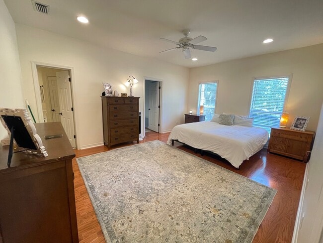 Photo - 31072 Oakleigh Dr