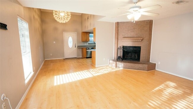 Photo - 1911 Country Village Blvd Unidad A