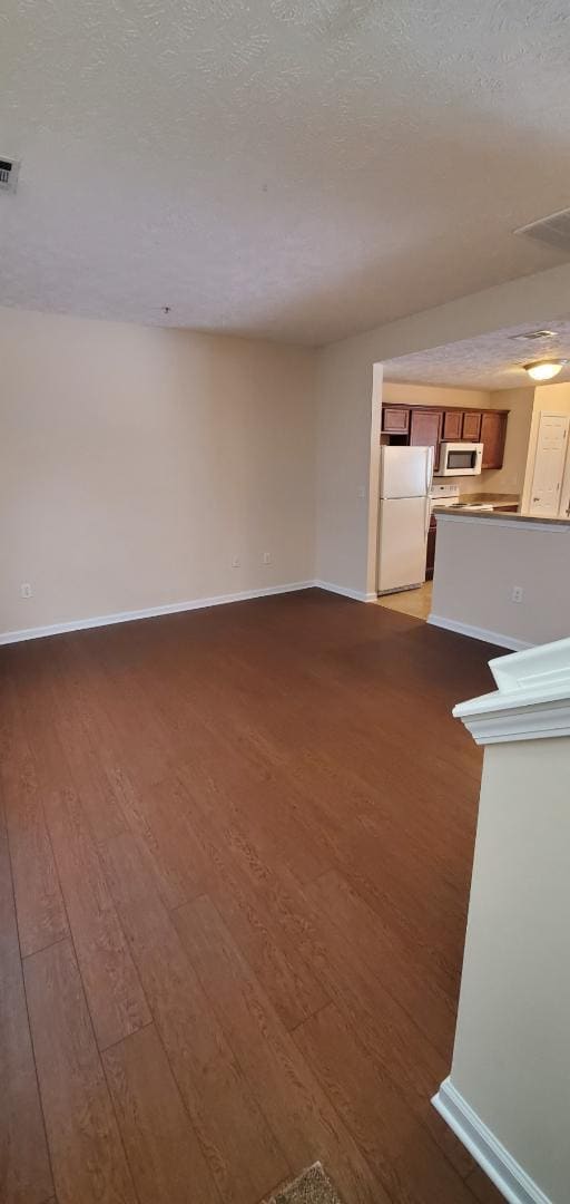 Photo - 1007 Wells Way