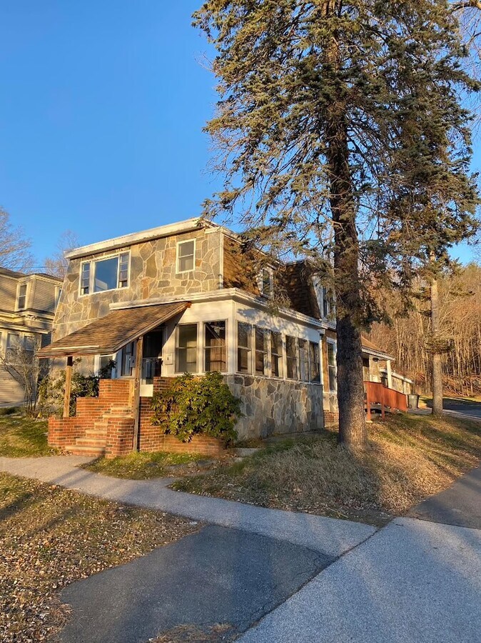 Photo - 43 Broadway Townhome