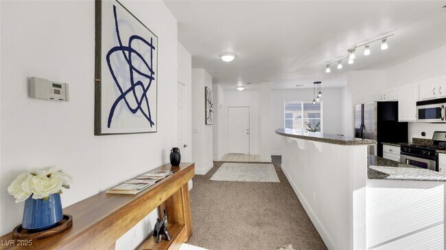 Photo - 721 Peachy Canyon Cir Unit 201