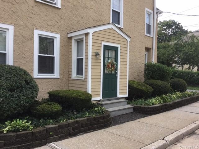 99 Maple Ave Unit 3