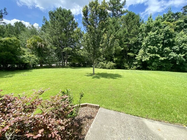Photo - Spacious Home on a Corner Lot in Heritage New Riverside!