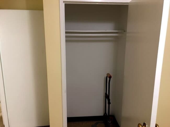 Photo - 15 Saran Ave Unit Room