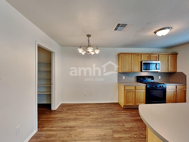 Photo - 3427 Apache Meadows Dr