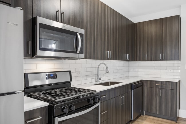 Photo - 1531 W Howard St Unit 408