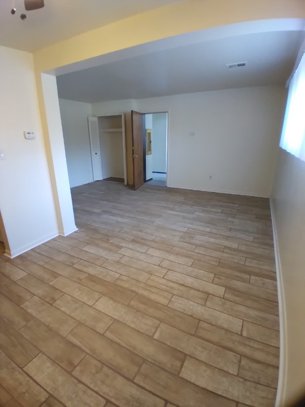 Photo - 3300 Kenmore Rd Unit 102