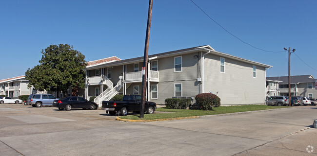 Building Photo - Belmont Village Rental