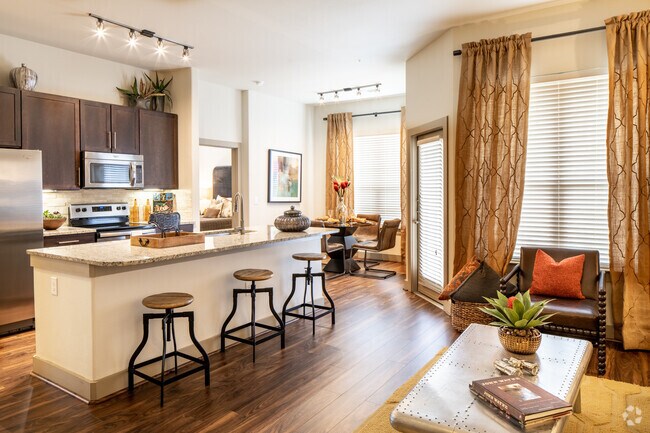 2 habitaciones, 2 baños, 1094 pies cuadrados - The Royce at 8100