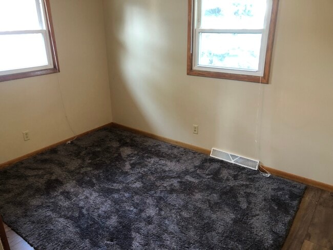 Photo - 1907 Green Tree Rd