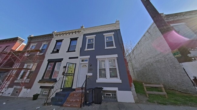 Building Photo - 3114 W Gordon St Unit 2