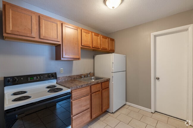 1BR, 1BA - 554SF - Kitchen
