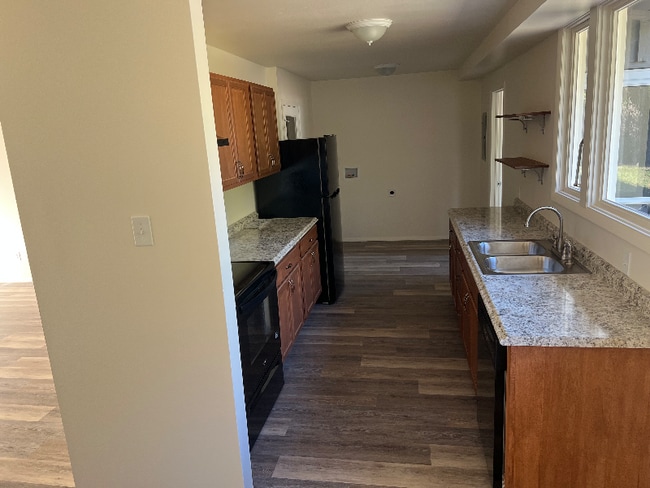 Photo - 1424 SW Caledon St