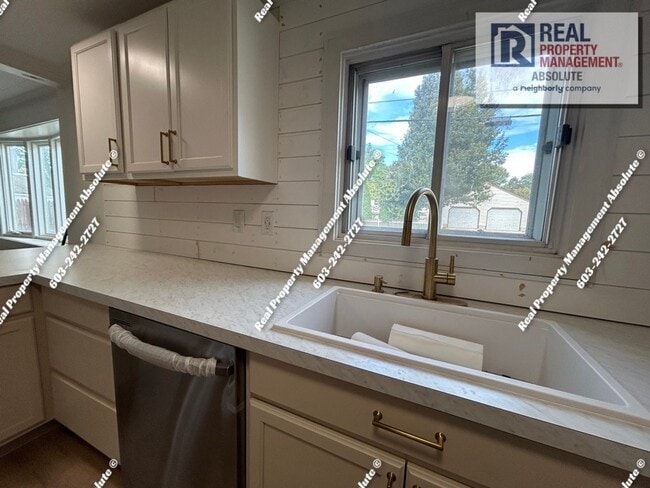 Photo - Charming 2-Bedroom Home with Bonus Room – ...