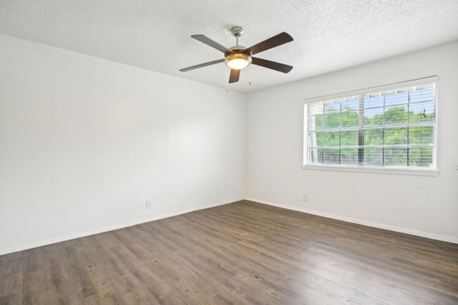 Jewel Apartment Homes