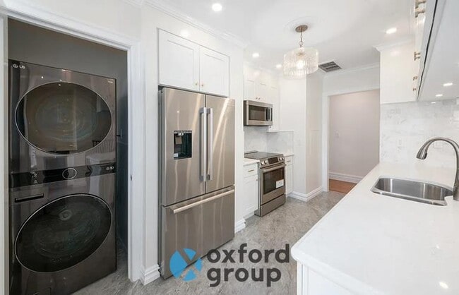 Photo - East 76th Street