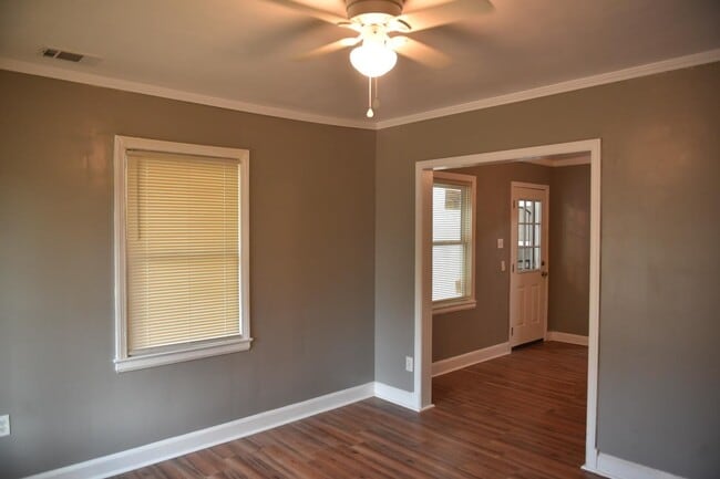 Photo - Renovated 3BR 2 Bath