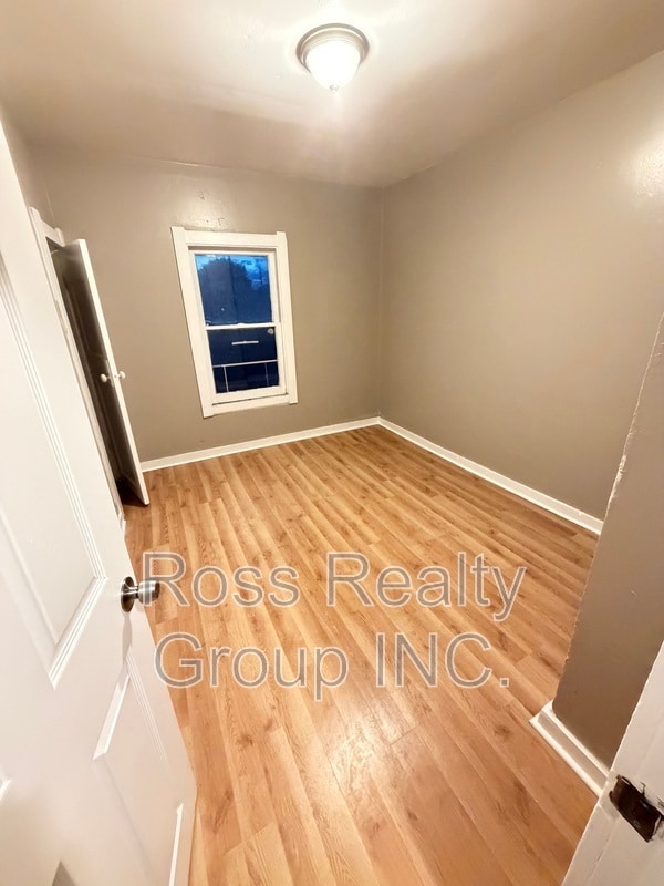 Photo - 1403 Navarre Ave