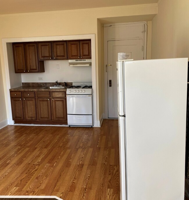 Photo - 3335 W Diversey Ave Unit 219