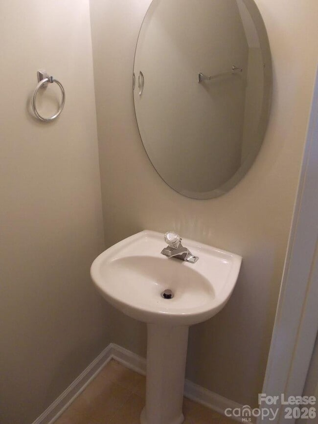 8488 Chaceview Ct