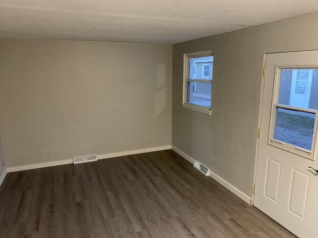 Photo - 210 Davis St Unit 3