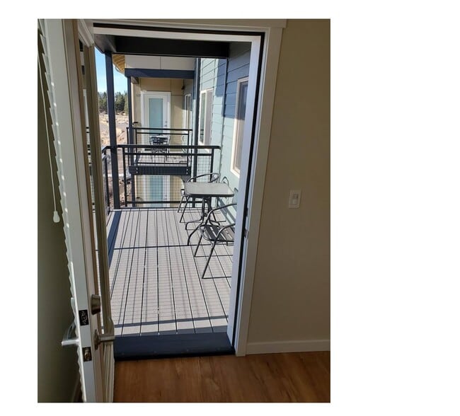 Photo - 21190 Thornhill Ln Unit #21190
