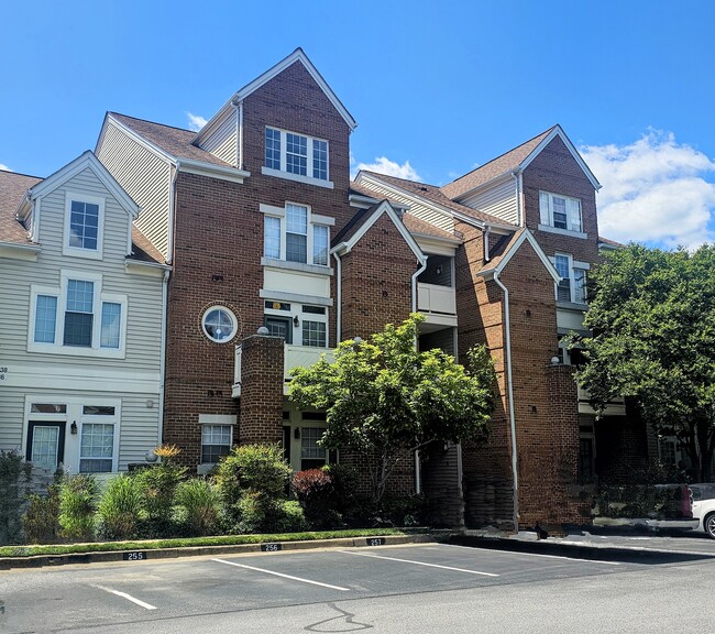Building Photo - 6834 Brindle Heath Way Unit EATON SQUARE