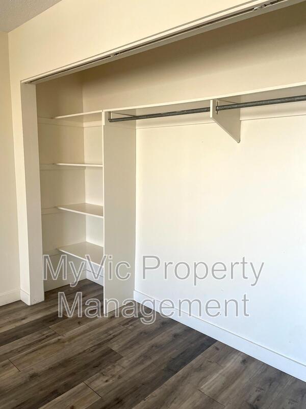 Photo - 10130-10152 152 St NW Unit One Bed