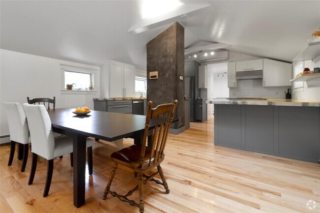 Building Photo - 55 Batten Rd Rental