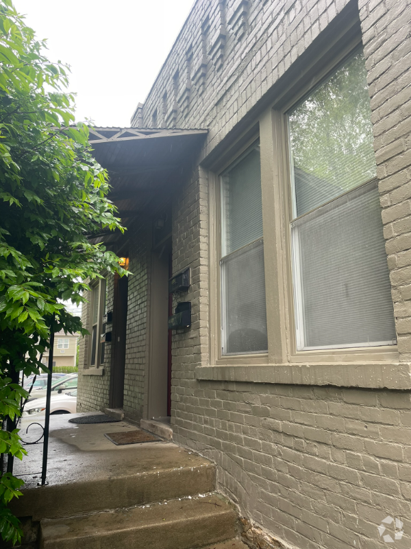 Building Photo - 1484 Michigan Ave Rental