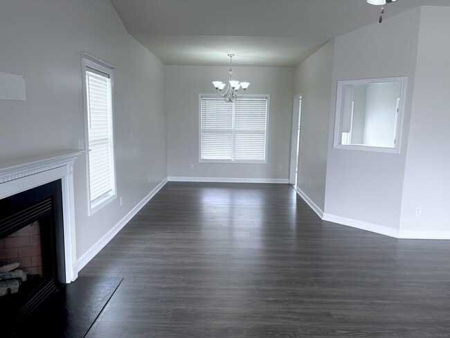 Photo - 174 Moonstone Ct