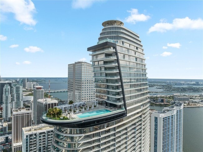Building Photo - 300 Biscayne Boulevard Way Unit 1406