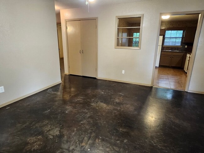 Photo - 2016 Watts Rd Unit 2016 Watts Rd. Apt D