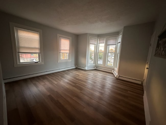 Photo - 30 Hawthorne St Unit 2