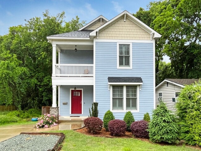 Building Photo - Exceptional 3BD, 2.5BA Downtown Raleigh House with Large Fenced Backyard