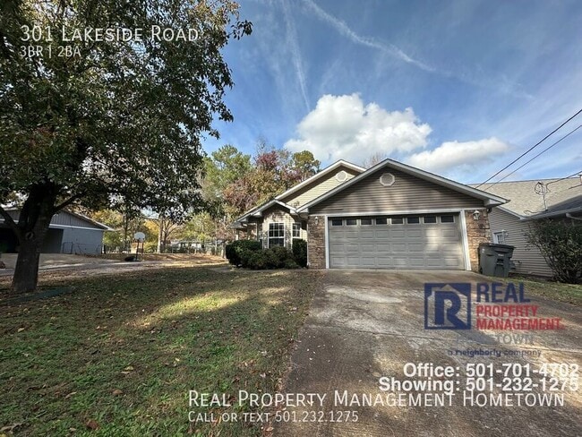 Building Photo - 301 Lakeside Rd