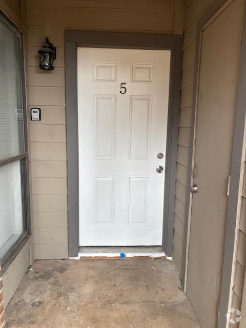 Building Photo - 1600 Pecan Chase Cir Rental