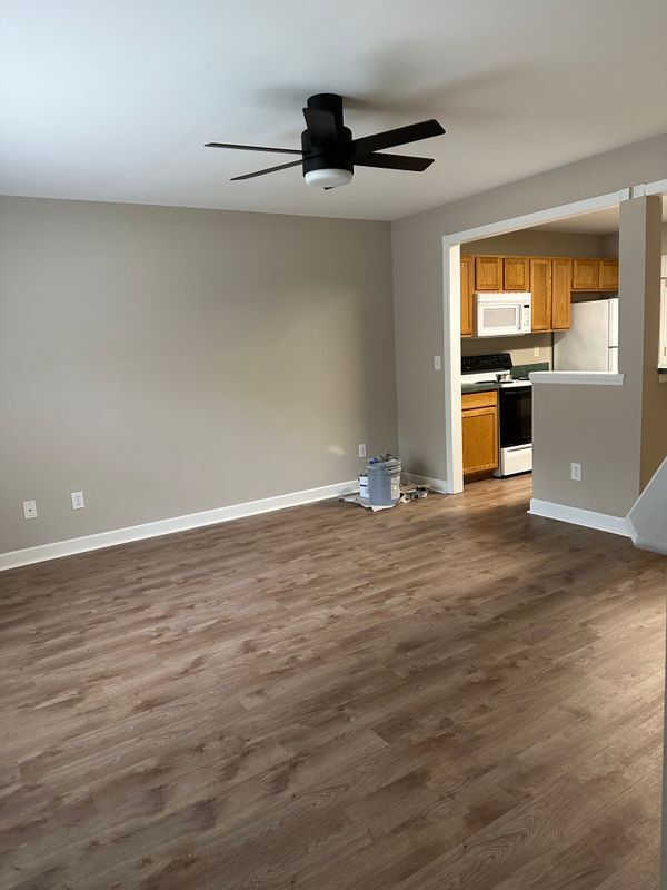 Photo - 111B Laura Ln