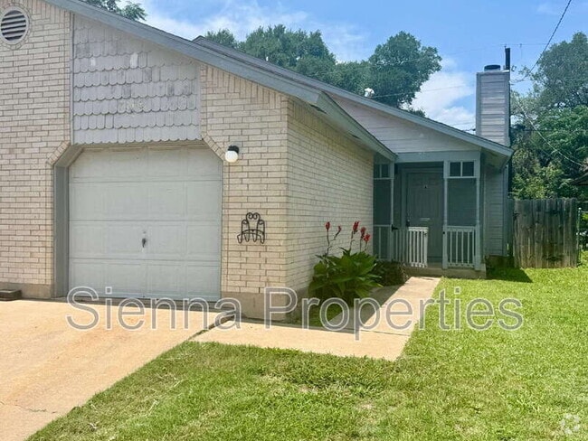 Building Photo - 7208 Lilac Ln Unit A Rental