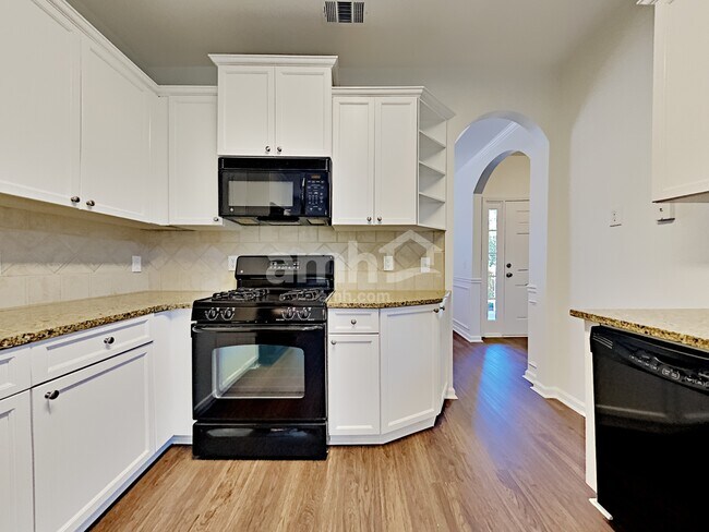 Photo - 488 Lincolnwood Ln