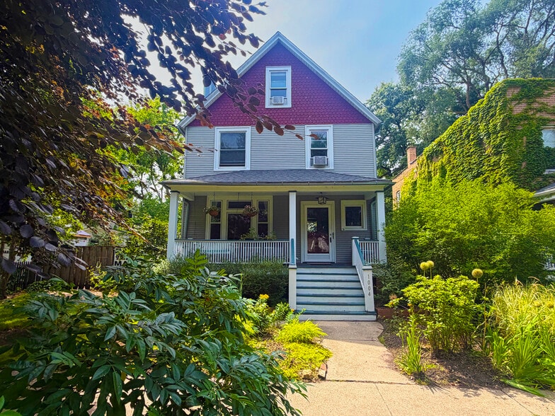 1004 Ashland Ave