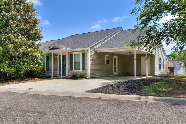 Photo - 600 Mickelson Way