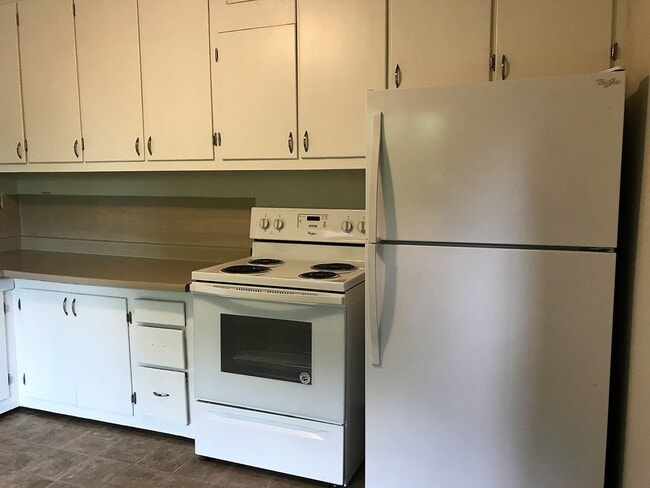 Photo - Charleston District- 1 bed 1 bath with W/D... Unit B