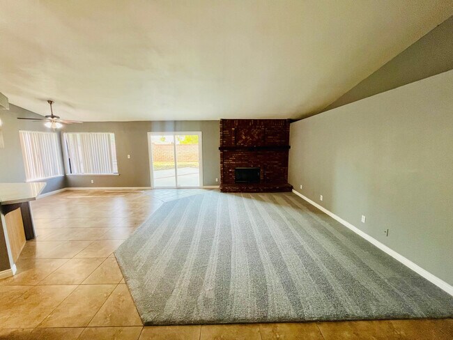 Photo - 4645 Alojar Ln