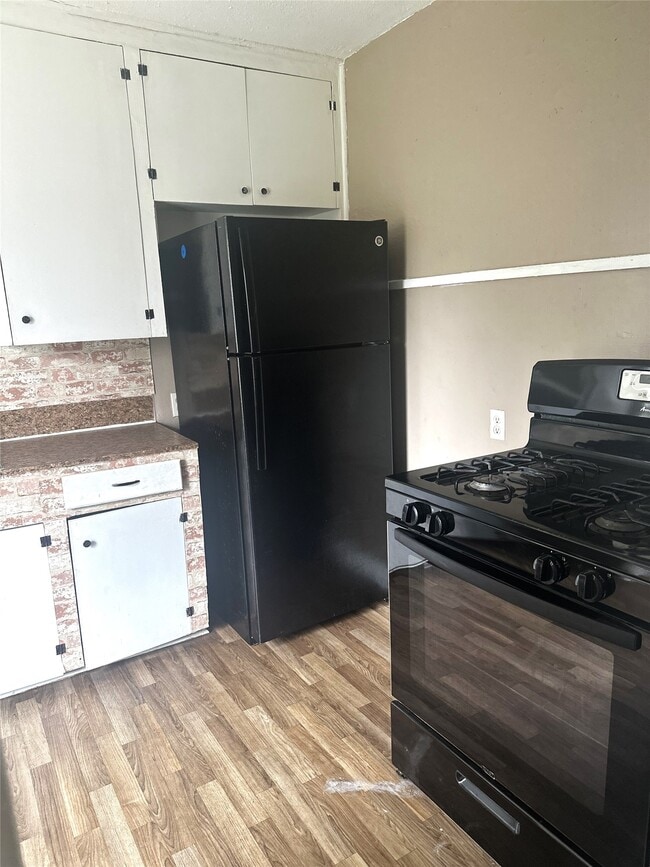 Photo - 11005 Muscatine St