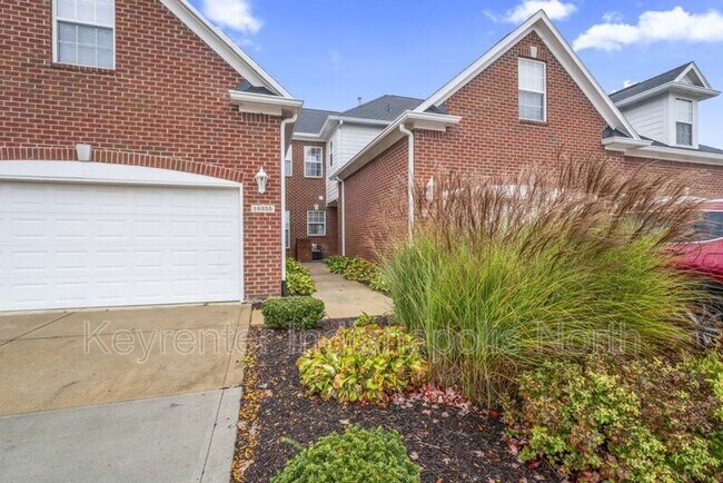 Photo - 16355 Meadowlands Ln House