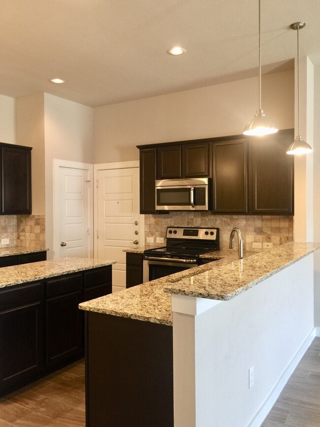 Photo - AVAILABLE NOW LUXURY DUPLEX LOCATED IN MIDLOTHIAN, TEXAS!